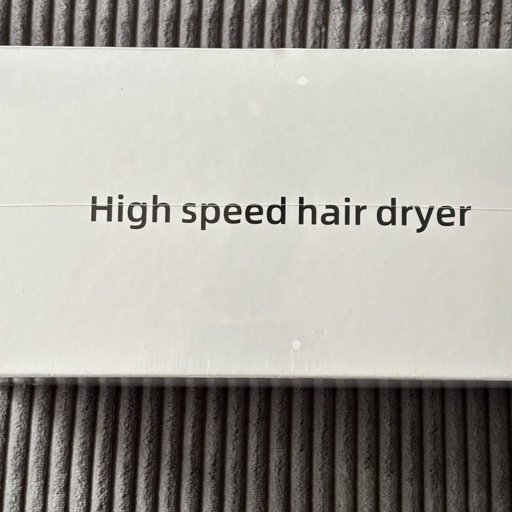 Red Hair Dryer - Picture 6 of 6